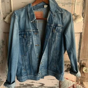 women’s jean jacket